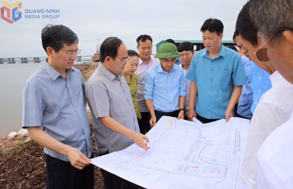 Ảnh với chú thích