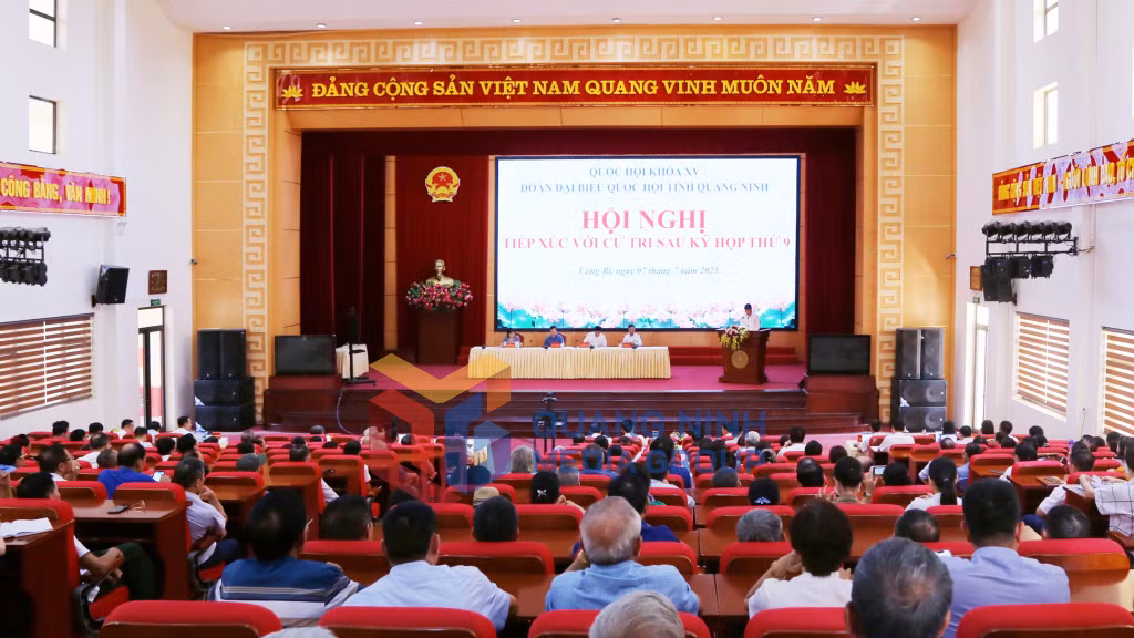 2025-07_Đoàn ĐBQH tỉnh tổ chức hội nghị tiếp xúc cử tri sau Kỳ họp thứ 9 tại phường Uông Bí - Quang cảnh buổi tiếp xúc cử tri. Ảnh: Thu Chung
