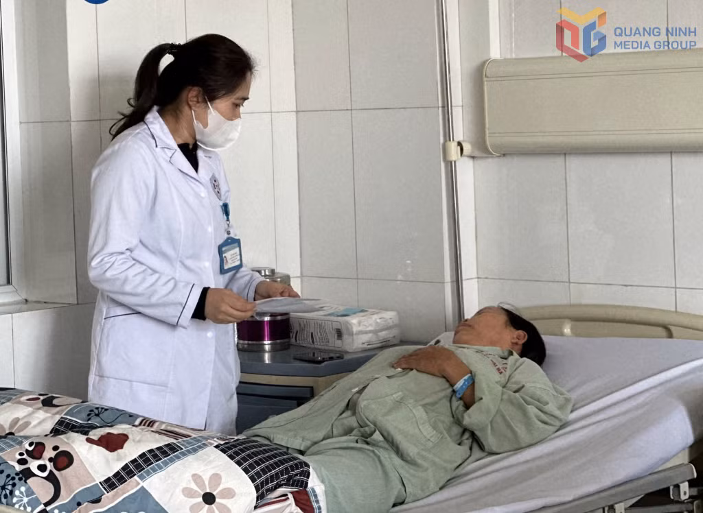 Ảnh với chú thích