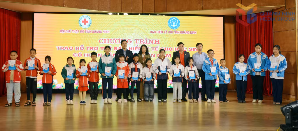 Ảnh với chú thích
