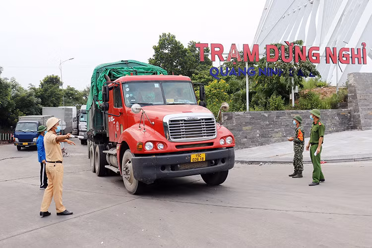Sức dân nơi chốt cửa ngõ Đá Bạc ảnh 10