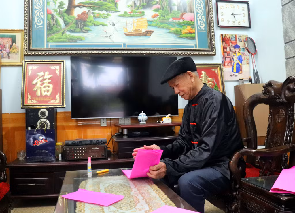 Ảnh với chú thích