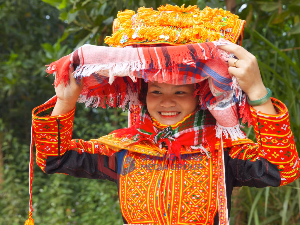 Cô dâu người Dao Lô Gang. Ảnh: Đào Quỳnh