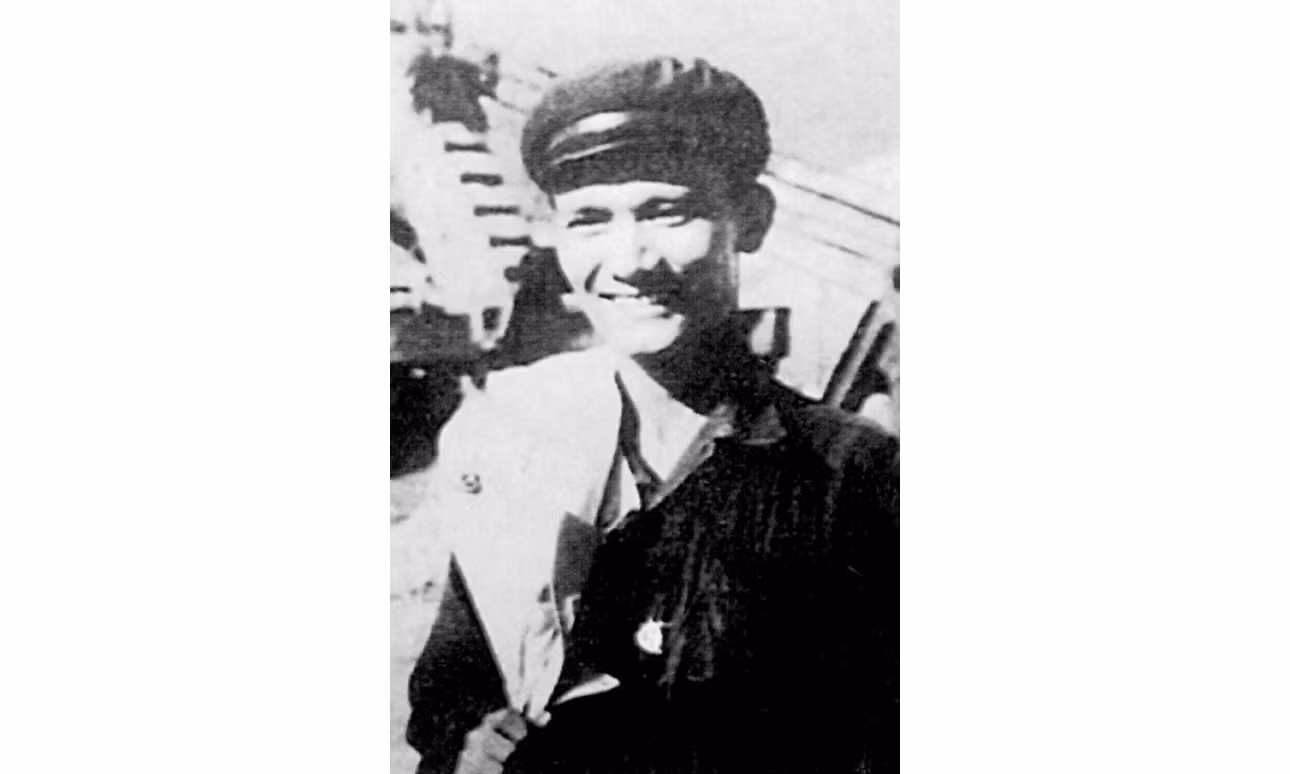 Ảnh căn phải