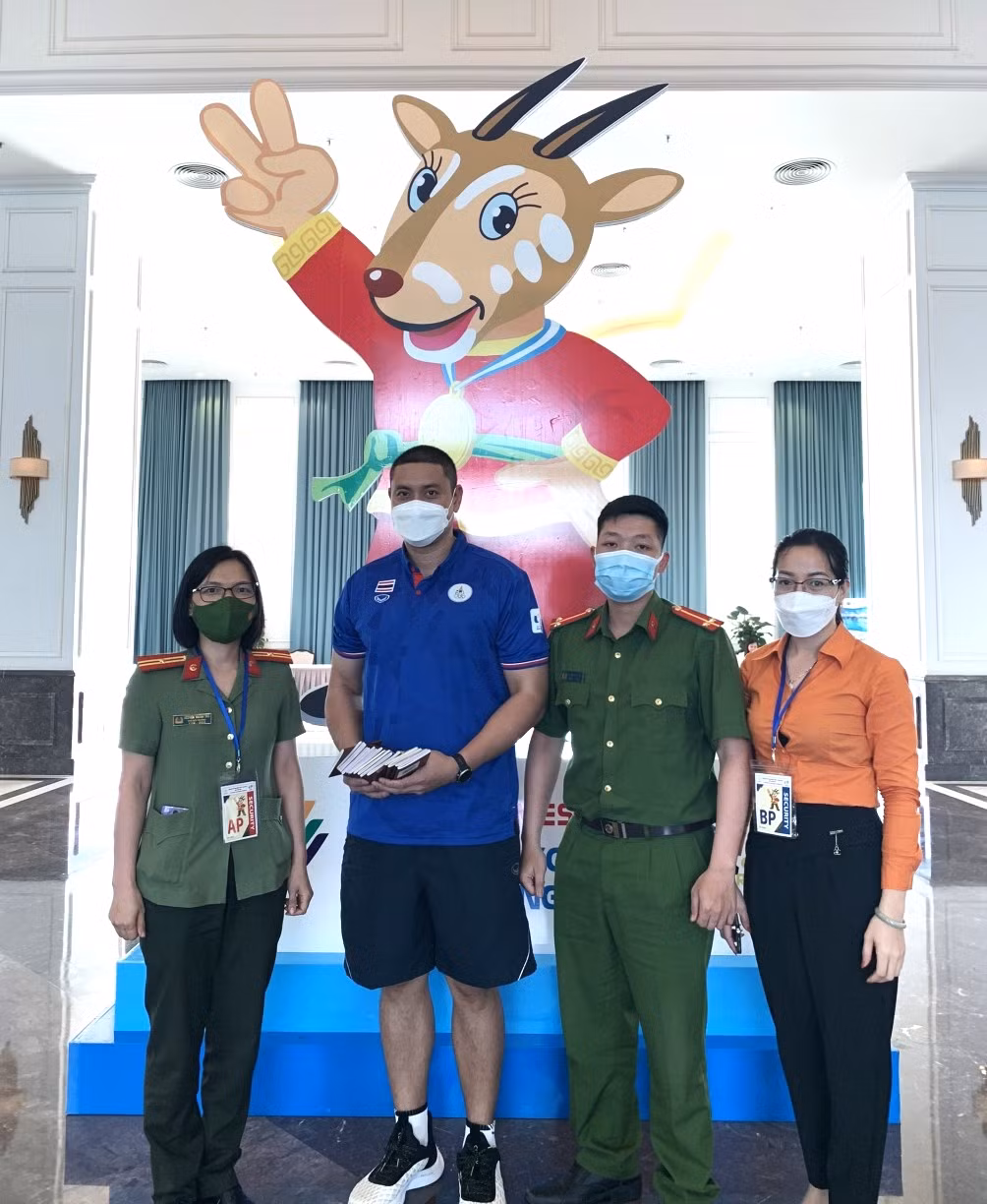 Ảnh với chú thích