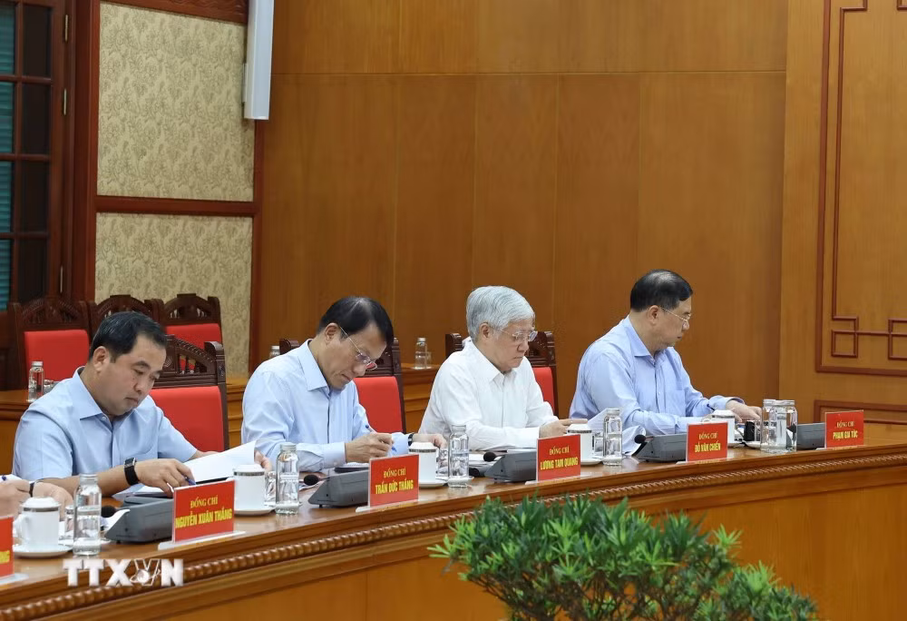 Các đại biểu tham dự cuộc làm việc của Tổng Bí thư, Chủ tịch nước Tô Lâm với Ban Chính sách, chiến lược Trung ương - Ảnh: TTXVN