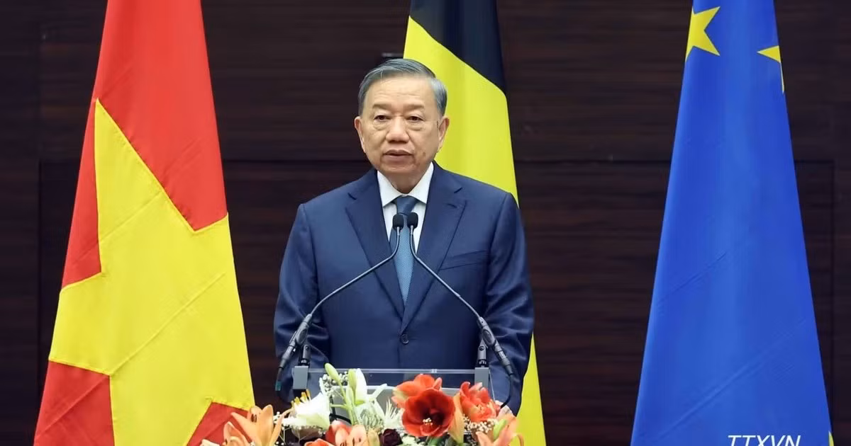 Tổng Bí thư, Chủ tịch nước Tô Lâm phát biểu chính sách tại Viện Quan hệ quốc tế Hoàng gia Egmont. (Ảnh: TTXVN)