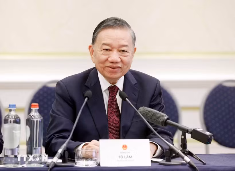 Tổng Bí thư, Chủ tịch nước Tô Lâm phát biểu tại buổi gặp gỡ chuyên gia, trí thức người Việt Nam tại Bỉ và Luxembourg - Ảnh: TTXVN