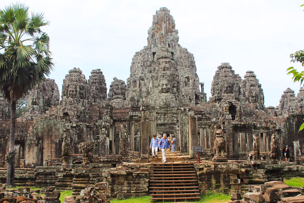 Bạn có thể lạc ở quần thể Angkor vì sự trùng điệp, hùng vĩ của rất nhiều công trình độc đáo - Ảnh: MINH HUYỀN