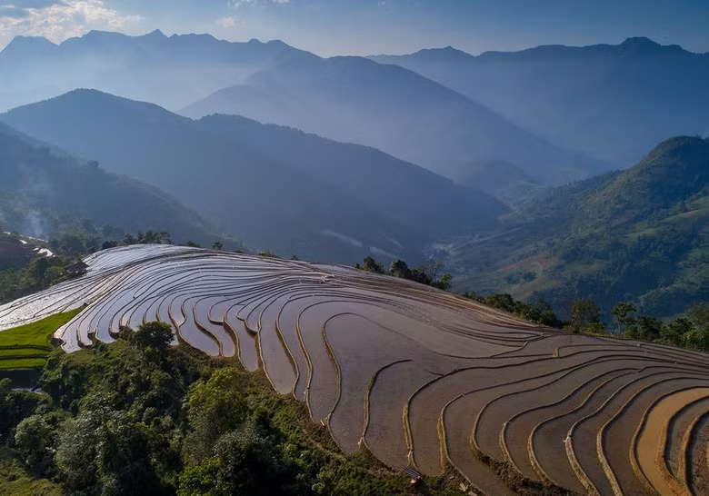 Khung cảnh đẹp như tranh khi nhìn từ trên cao.