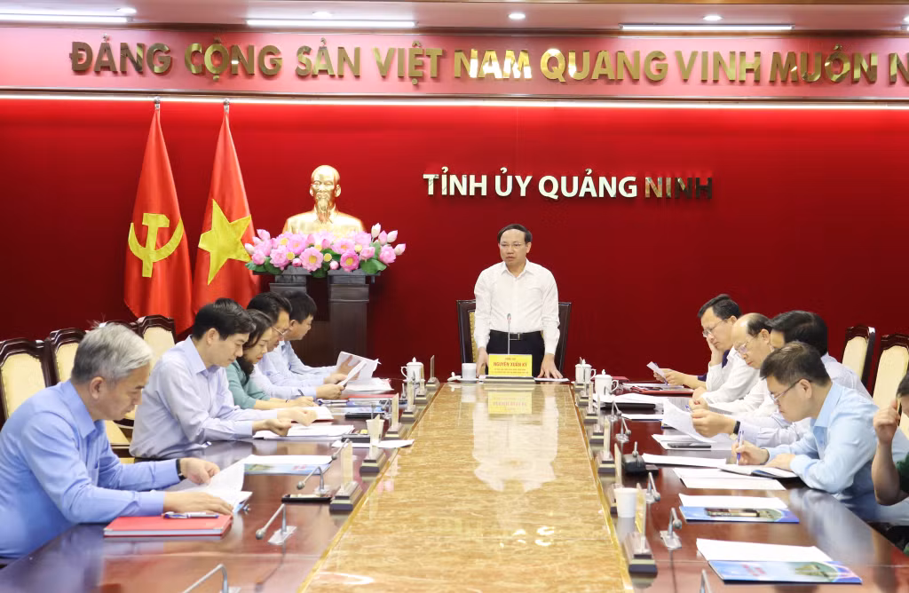 Hội nghị BTV Tỉnh ủy về công tác cán bộ.