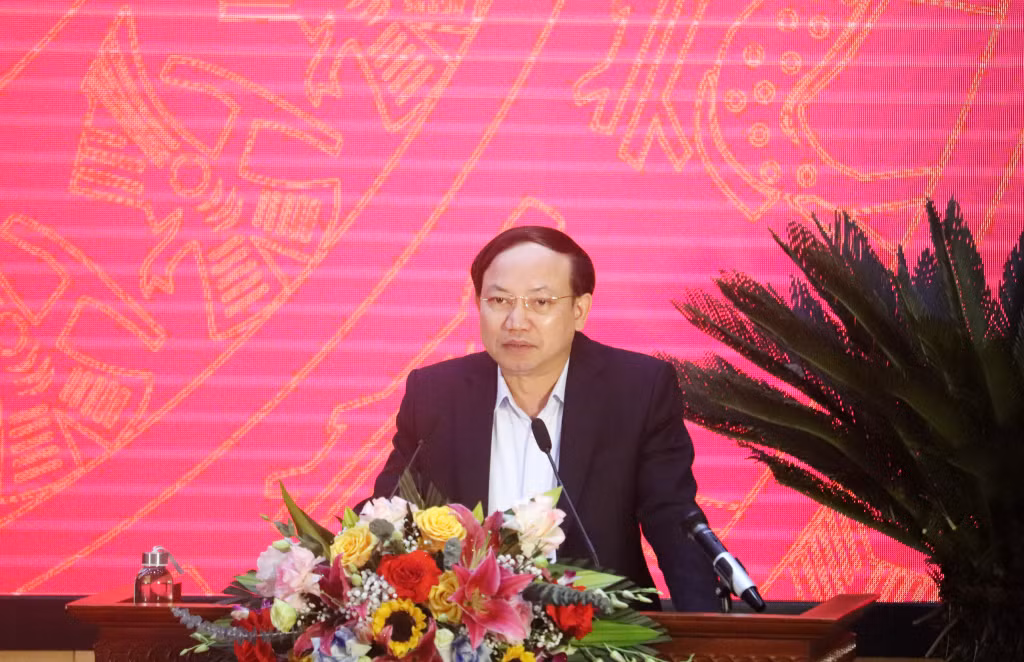 Đồng chí Nguyễn Xuân Ký, Ủy viên Trung ương Đảng, Bí thư Tỉnh ủy, Chủ tịch HĐND tỉnh phát biểu chỉ đạo tại hội nghị.