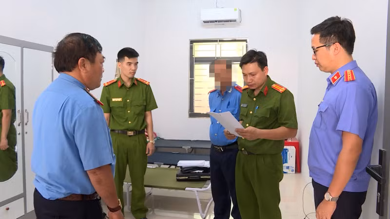 Cơ quan Công an tiến hành các thủ tục điều tra theo quy định.