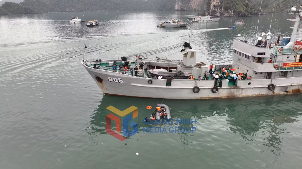 Đến khoảng 8h00 sáng 7/4, lực lượng tìm kiếm cứu nạn đã tìm thấy thi thể nạn nhân cuối cùng trong vụ tai nạn.