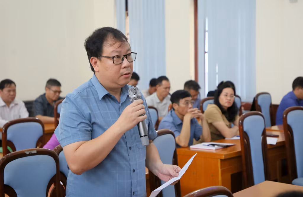 Đại diện cử tri huyện Bình Liêu gửi tới ĐBQH Vũ Hồng Thanh một số ý kiến, kiến nghị liên quan đến tình hình KT-XH ở địa phương.
