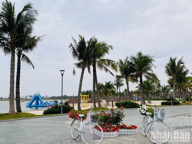 Khu du lịch quốc tế Đồi Rồng (Đồ Sơn).