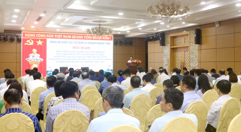 Quang cảnh hội nghị.