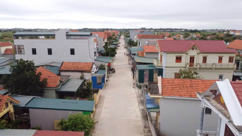 Đường trục chính thôn 8, xã Sông Khoai khang trang, sạch đẹp hoàn thành đầu năm 2021