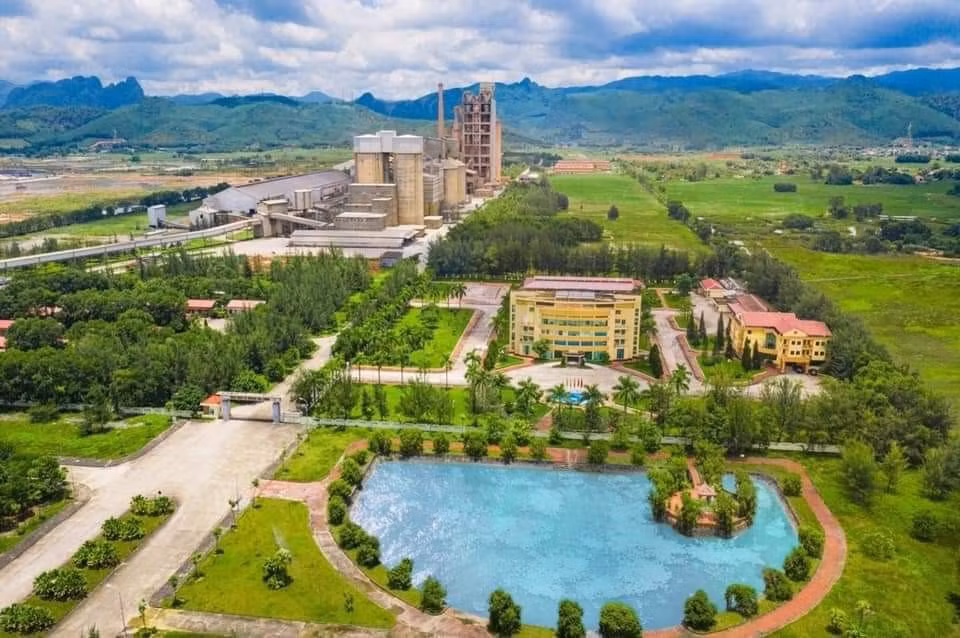 Vicem Hạ Long nhìn từ trên cao.