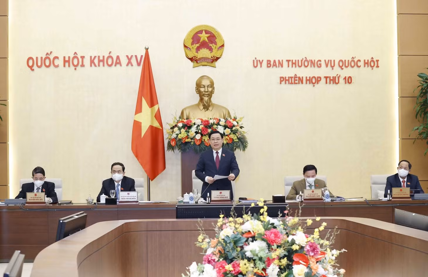Chủ tịch Quốc hội Vương Đình Huệ phát biểu khai mạc phiên họp. Ảnh: Doãn Tấn/TTXVN.