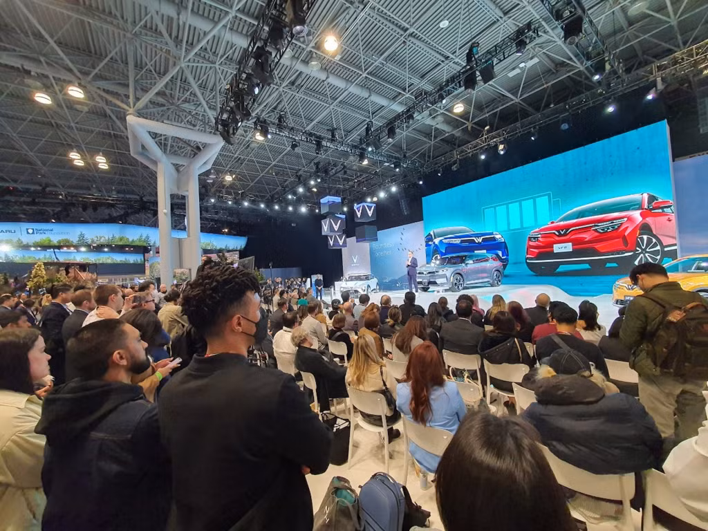 VinFast gây sốt khi lần đầu phủ sóng tại Triển lãm Ô tô quốc tế New York 2022 ảnh 1