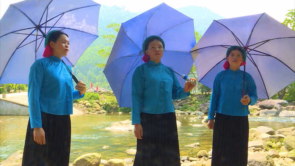 Soóng Cọ là lối hát đối đáp không nhạc đệm, một nét văn hóa truyền thống đẹp của đồng bào Sán Chỉ.
