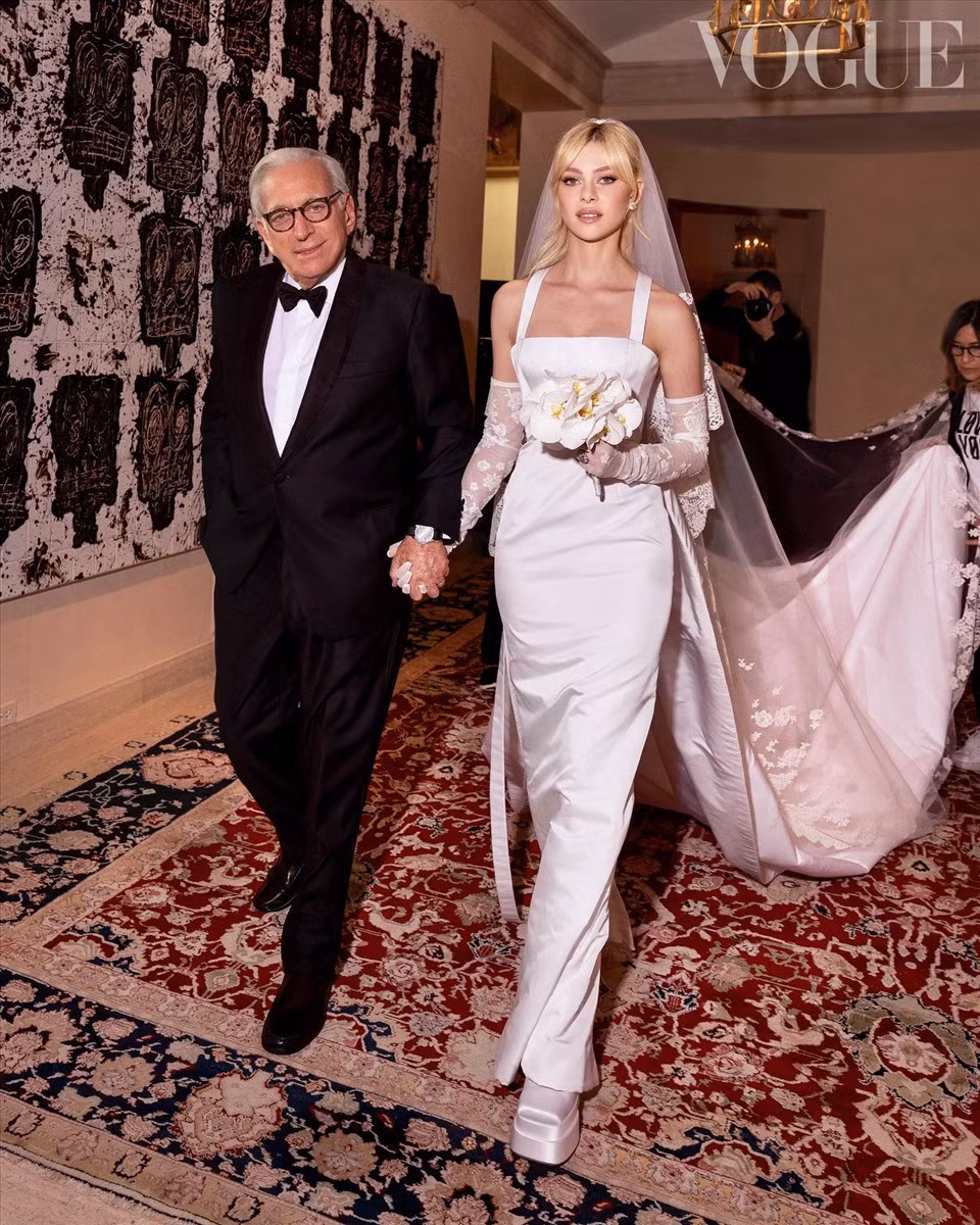 Tỉ phú Nelson Peltz không tiếc tay chi trả cho đám cưới của cô con gái duy nhất. Ảnh: Vogue.