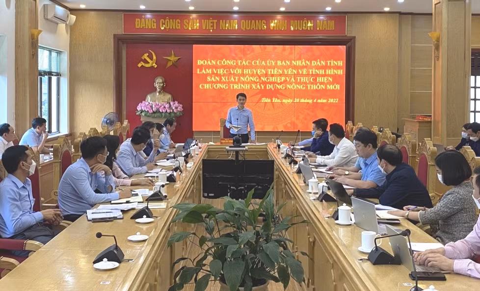 Phó Chủ tịch UBND tỉnh Phạm Văn Thành kết luận buổi làm việc tại huyệnTiên Yên.