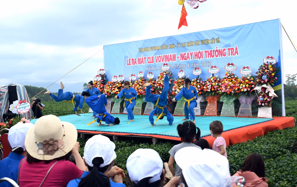 cũng trong chương trình tại đồi chè Quảng Long, CLB Vovinam huyện Hải Hà được thành lập