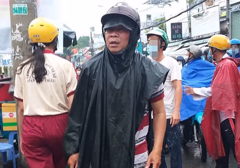 Hình ảnh nghi can T tại thời điểm gây án và bỏ trốn.
