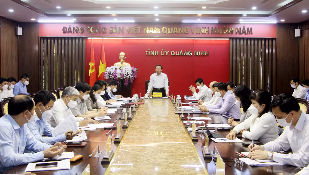 Quang cảnh cuộc họp.