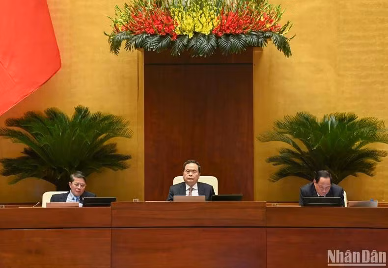 Chủ tịch Quốc hội Trần Thanh Mẫn và các Phó Chủ tịch Quốc hội dự phiên họp. (Ảnh: DUY LINH)