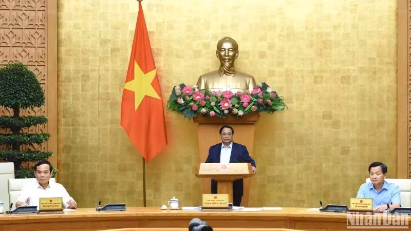 Thủ tướng Phạm Minh Chính chủ trì phiên họp Chính phủ chuyên đề về xây dựng tháng 6/2024.