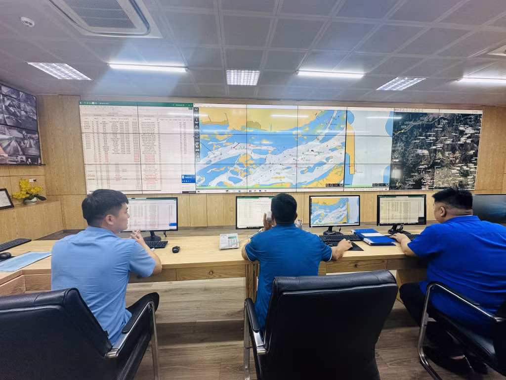 Trung tâm Điều hành sản xuất Công ty Kho vận và cảng Cẩm Phả - Vinacomin.