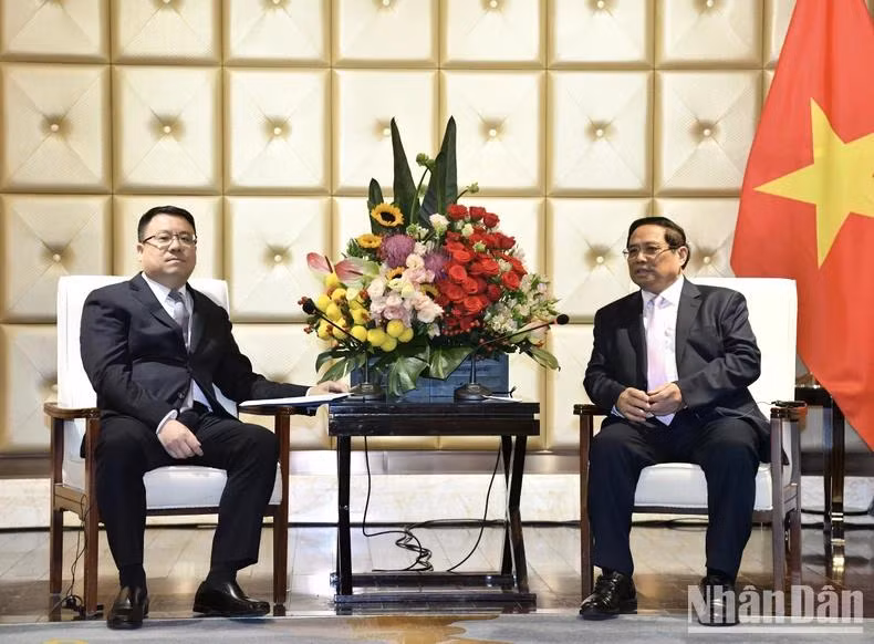 Thủ tướng Phạm Minh Chính tiếp ông Vương Tiểu Quân, Phó Chủ tịch Tập đoàn Xây dựng Điện lực Trung Quốc. (Ảnh: THANH GIANG)