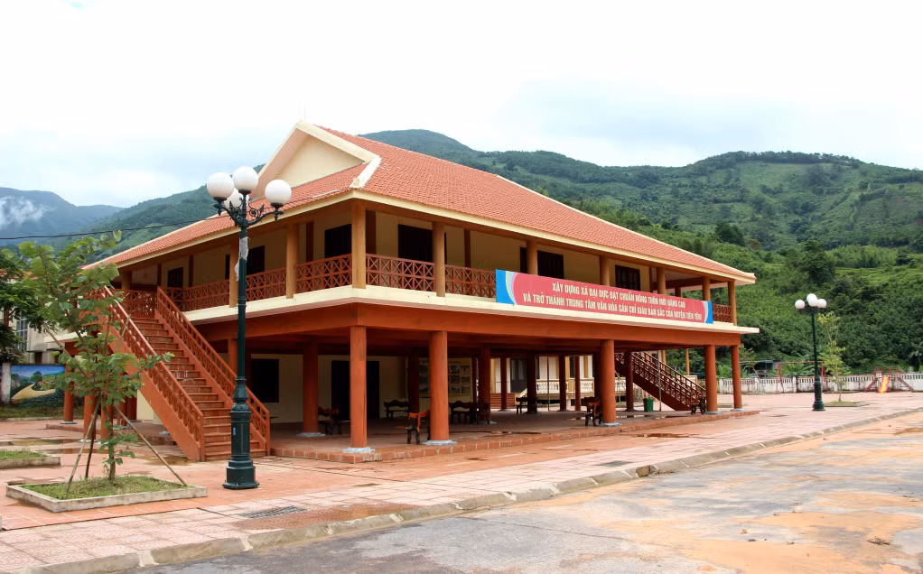 Nhà văn hóa xã Đại Dực (Tiên Yên) vừa được đầu tư xây dựng, phục vụ nhu cầu sinh hoạt văn hóa của nhân dân trên địa bàn. Ảnh: Mạnh Trường