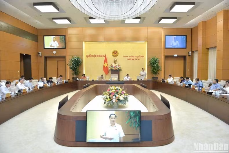 Quang cảnh phiên họp. (Ảnh: DUY LINH)