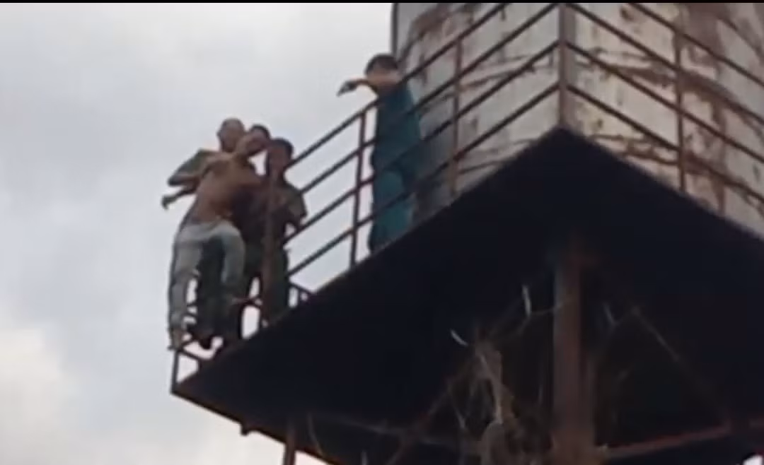 Công an xã Đắk Wil đã kịp thời có mặt để ngăn chặn. ẢNH: PV