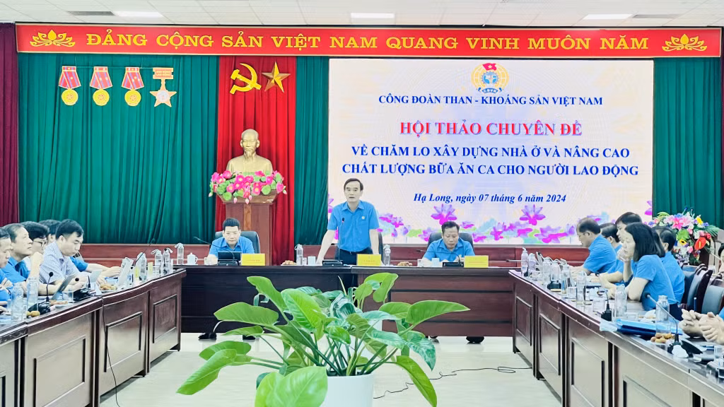 Hội thảo chuyên đề về chăm lo xây dựng nhà ở và nâng cao chất lượng bữa ăn ca cho người lao động do Công đoàn TKV tổ chức ngày 7/6/2024.