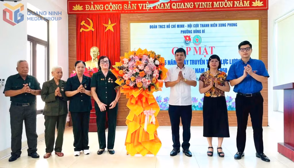Đoàn Thanh niên và Hội Cựu TNXP phường Uông Bí phối hợp tổ chức chương trình gặp mặt Kỷ niệm 75 năm Ngày truyền thống lực lượng TNXP Việt Nam 15/7 (1950-2025).