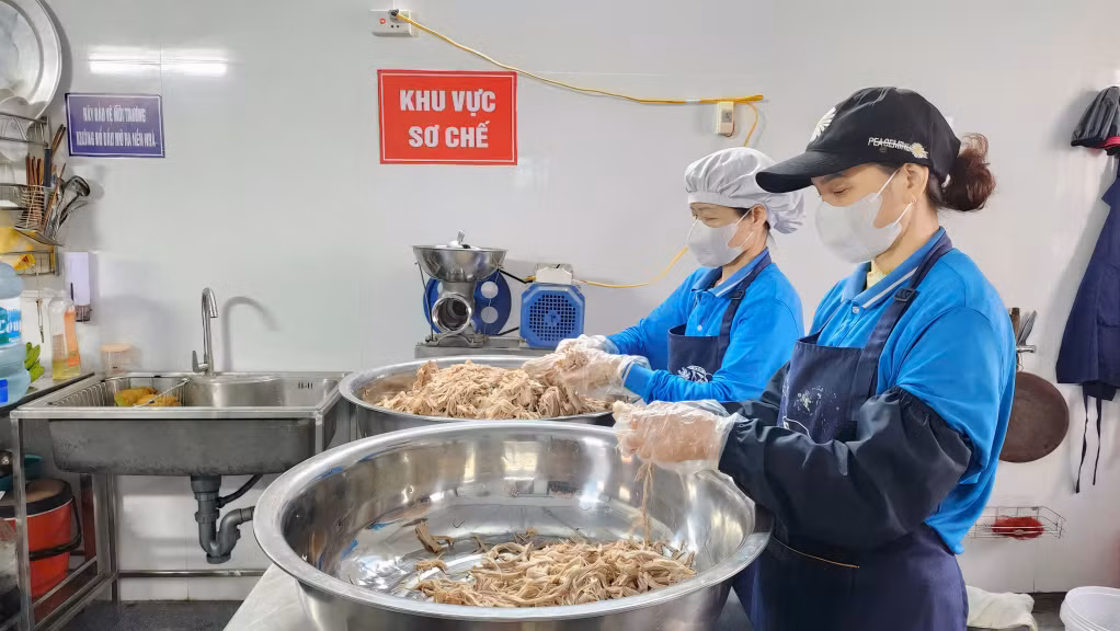 Khu vực sơ chế sản phẩm tại Cơ sở sản xuất 