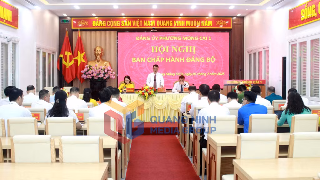 Quang cảnh Hội nghị Ban Chấp hành Đảng bộ phường Móng Cái 1 (7-2025). Ảnh: PV