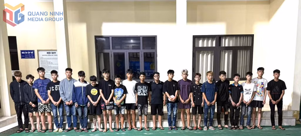 21 đối tượng gây rối trật tự công cộng bị tạm giữ tại Cơ quan Công an.