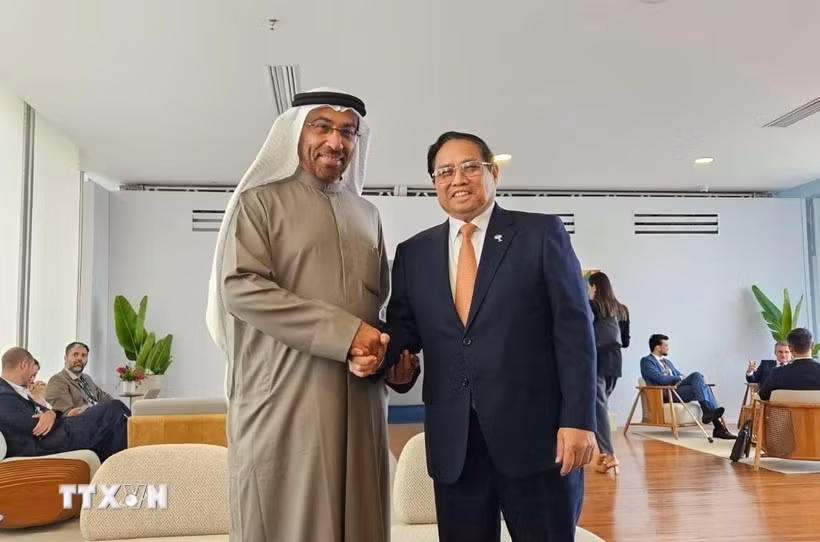Thủ tướng Phạm Minh Chính tiếp Quốc Vụ khanh Các tiểu vương quốc Arab thống nhất (UAE) Ahmed Ali Bin Al Sayegh. (Ảnh: Dương Giang/TTXVN)