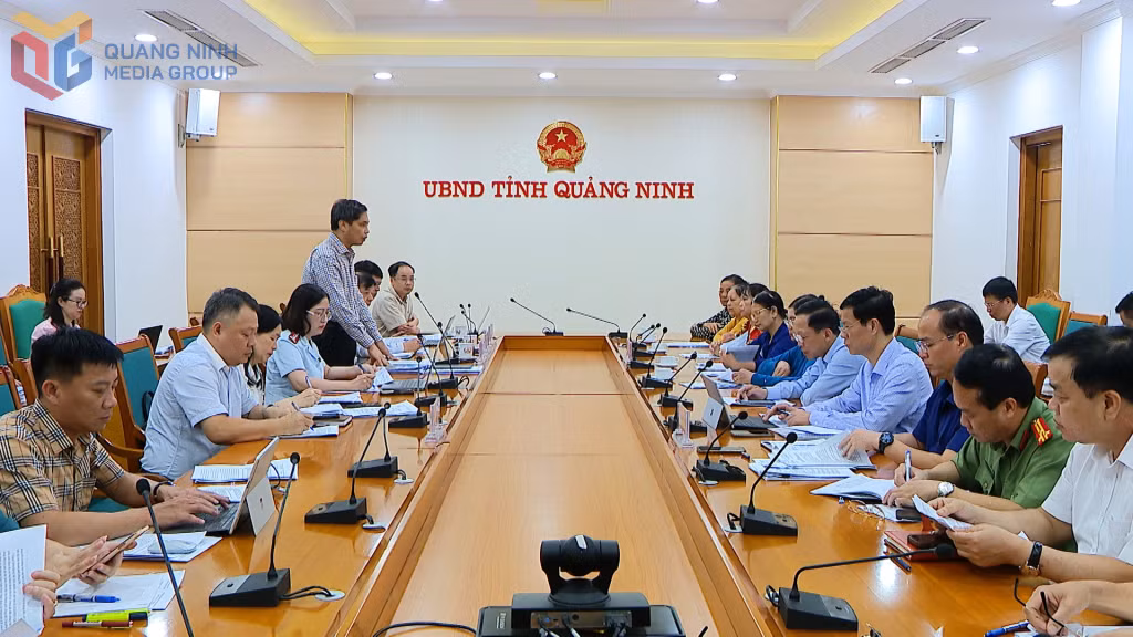 Lãnh đạo UBND tỉnh chủ trì hội nghị đối thoại giải quyết khiếu nại của các hộ dân tại khu Phú Thanh Tây, phường Uông Bí về công tác đền bù, GPMB.