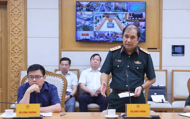 Thượng tướng Phùng Sĩ Tấn, Phó Tổng Tham mưu trưởng Quân đội nhân dân Việt Nam đề nghị các địa phương khẩn trương kiện toàn Ban Chỉ huy Phòng thủ dân sự. (Ảnh: VGP)