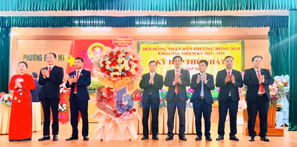 HĐND phường Đông Mai tổ chức thành công kỳ họp thứ nhất khóa XXI, nhiệm kỳ 2021-2026 (7-2025). Ảnh: PV