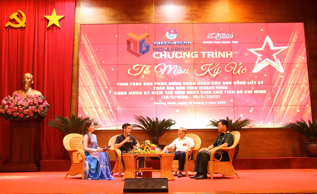 Tỉnh Đoàn phối hợp với nhóm Skyline tổ chức chương trình “Tô màu ký ức” - trao tặng di ảnh phục dựng, nhằm tri ân các Anh hùng liệt sĩ trên địa bàn tỉnh.