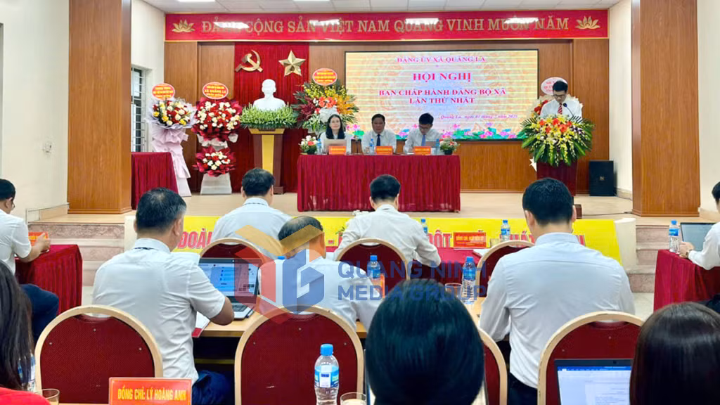 Hội nghị Ban Chấp hành Đảng bộ xã Quảng La (7-2025). Ảnh: PV