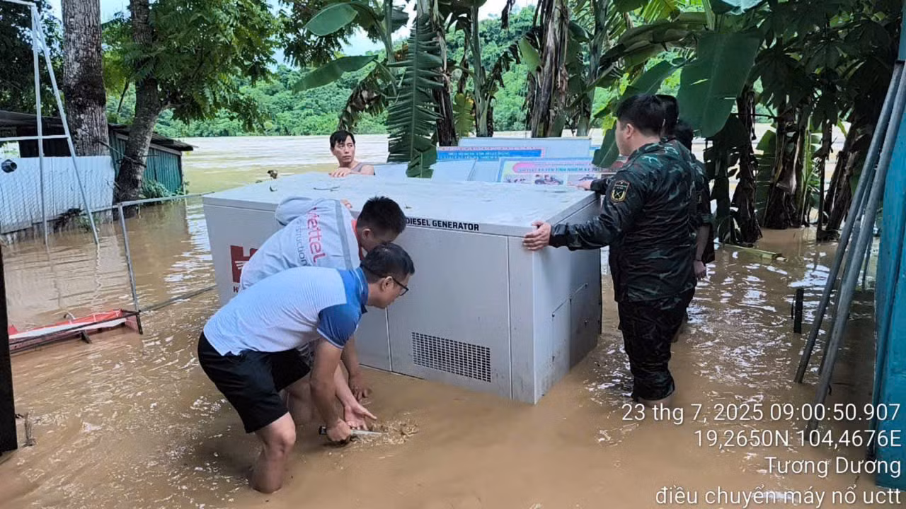 Viettel liên thông sóng di động và sẵn sàng triển khai các giải pháp công nghệ để duy trì liên lạc cho người dân.